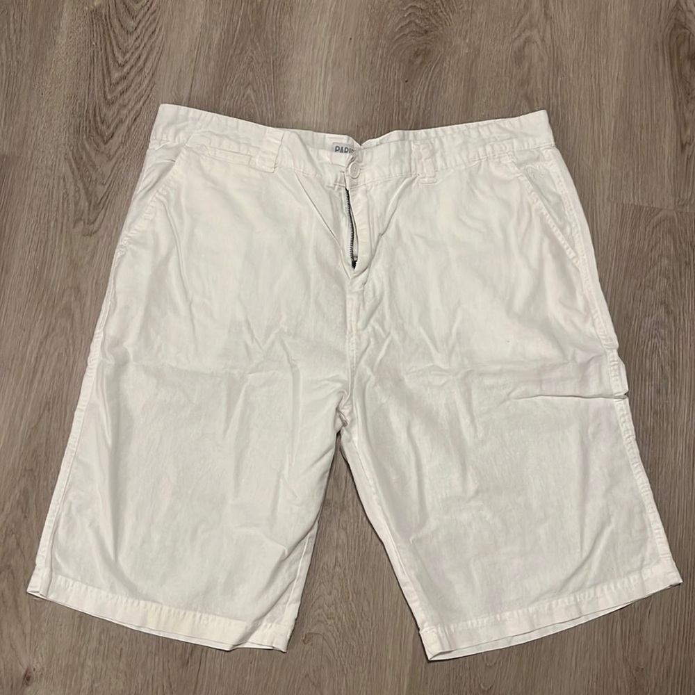 Parish 56 white shorts sz 40